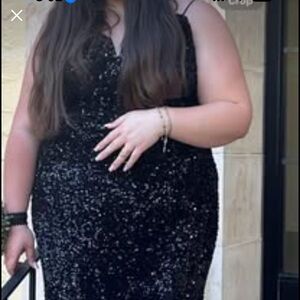 Chic Black Sequin Evening Dress